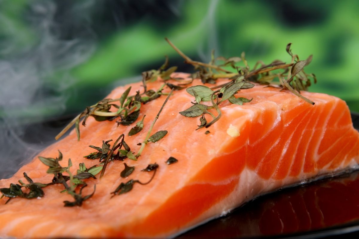 Wild Caught Fish vs. Farm Raised Fish: Which is Better for You?